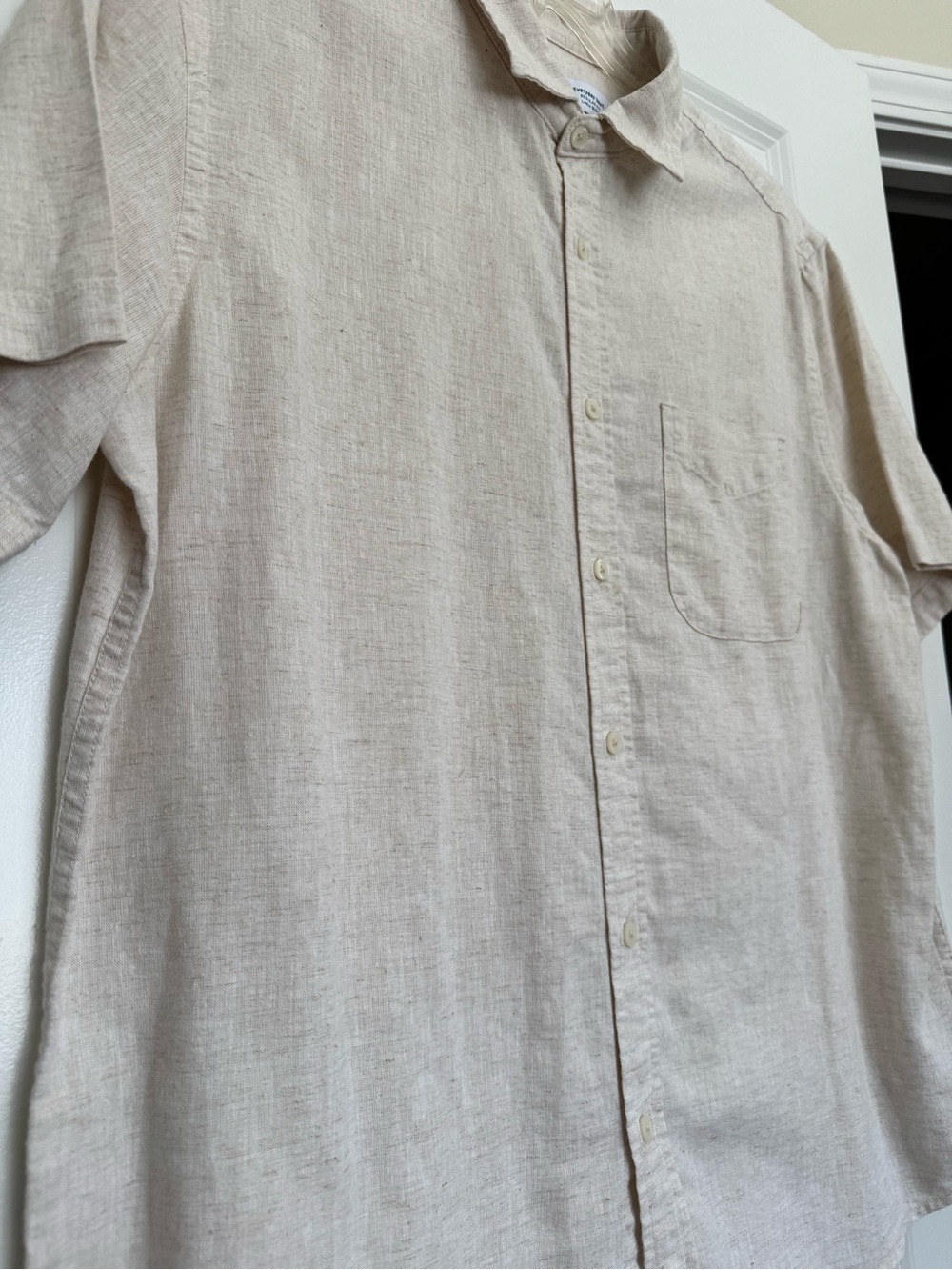 Men's Short-Sleeve Linen Button-Up Shirt in Natural